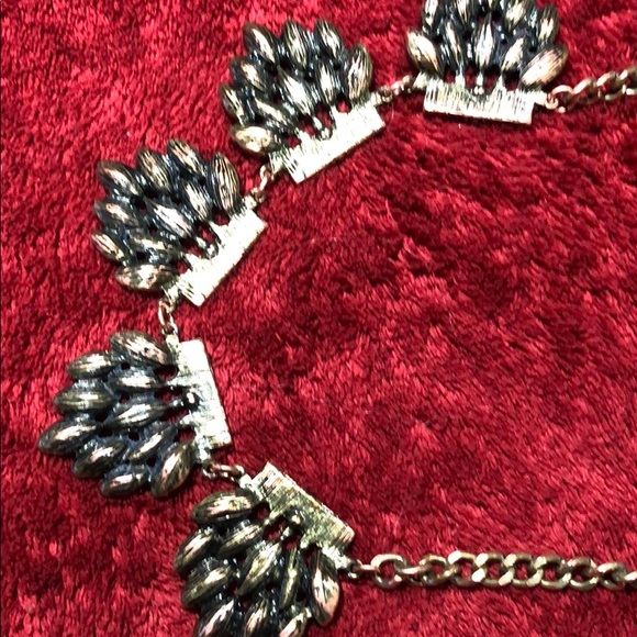 NECKLACE VINTAGE LIKE WITH LIGHT BLUE CRYSTALS - Picture 4 of 4